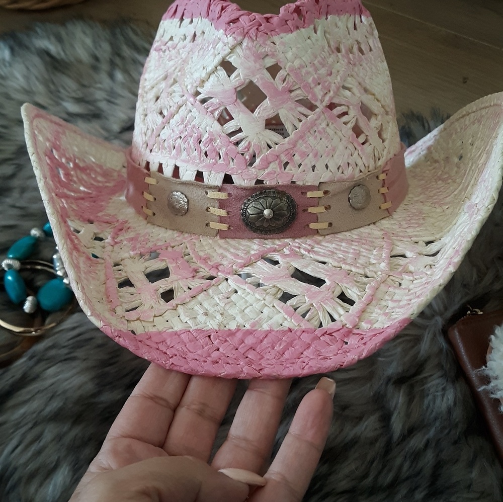 Down and Dirty cowgirl hat in pink